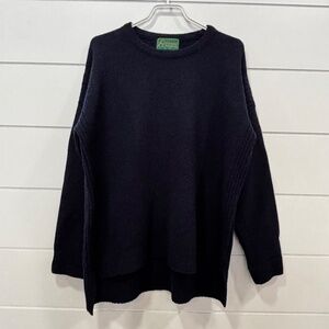 Country Classics navy blue 100% lambswool crew neck split hem sweater size L